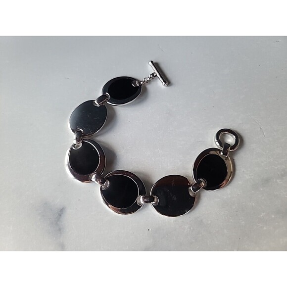 Black Enamel And Silver Tone Metal Link Bracelet With Toggle Closure Vintage - Picture 3 of 10